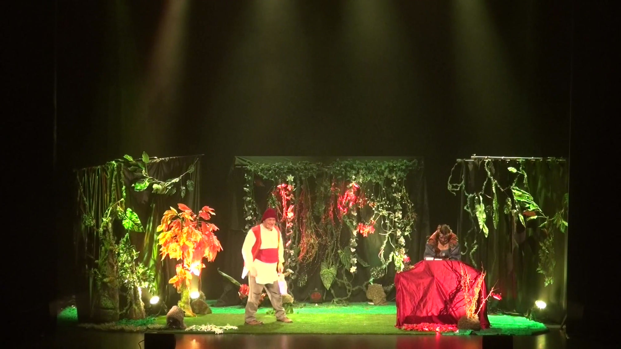 Compagnie Marmousse spectacle jeune public "la fée Katellig" 4- 10 ans rennes spectacle pour enfants en bretagne, arbre de Noel Normandie, Pays de la loire 4-10 ans 2025